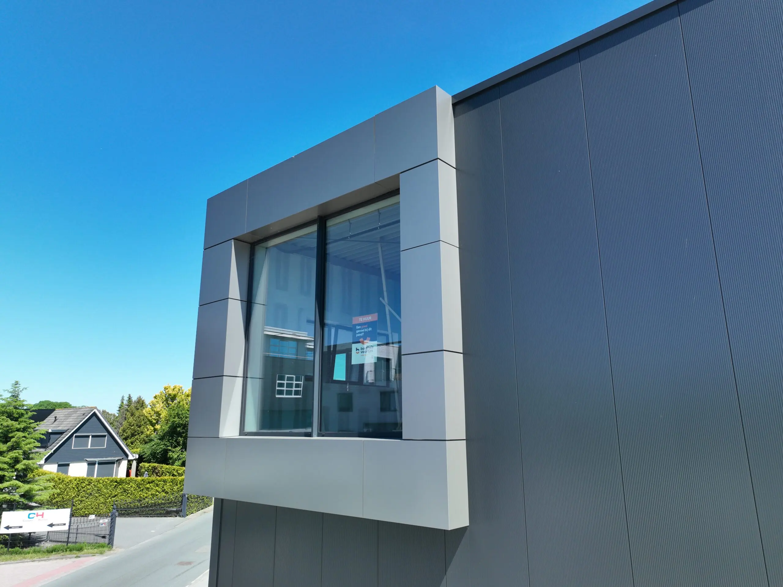 ACM Hasselt gevel kleurverschil